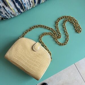 VTG Creamy Yellow Crocodile Print Crossbody Purse
